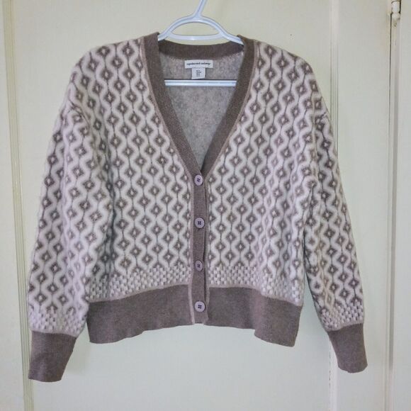 Cupcakes & Cashmere Small Eyelash Boyfriend Cardigan Sweater-Cropped-Geometric - Picture 1 of 9